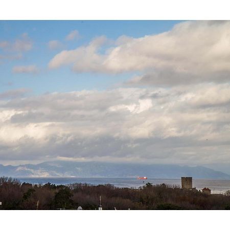 Castle Panoramic View Penthouse Near The Old Town Apartment Rhodes City Bagian luar foto